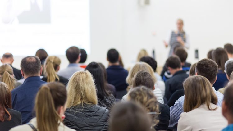 DEM Seminar – “Novas Metodologias para o Ensino: MOOC e Kahoot!”